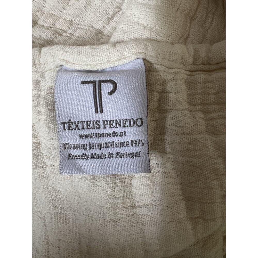 Texteis Penedo Portugal 50” x 60” Soft 100% Cotton Throw With Fringe White